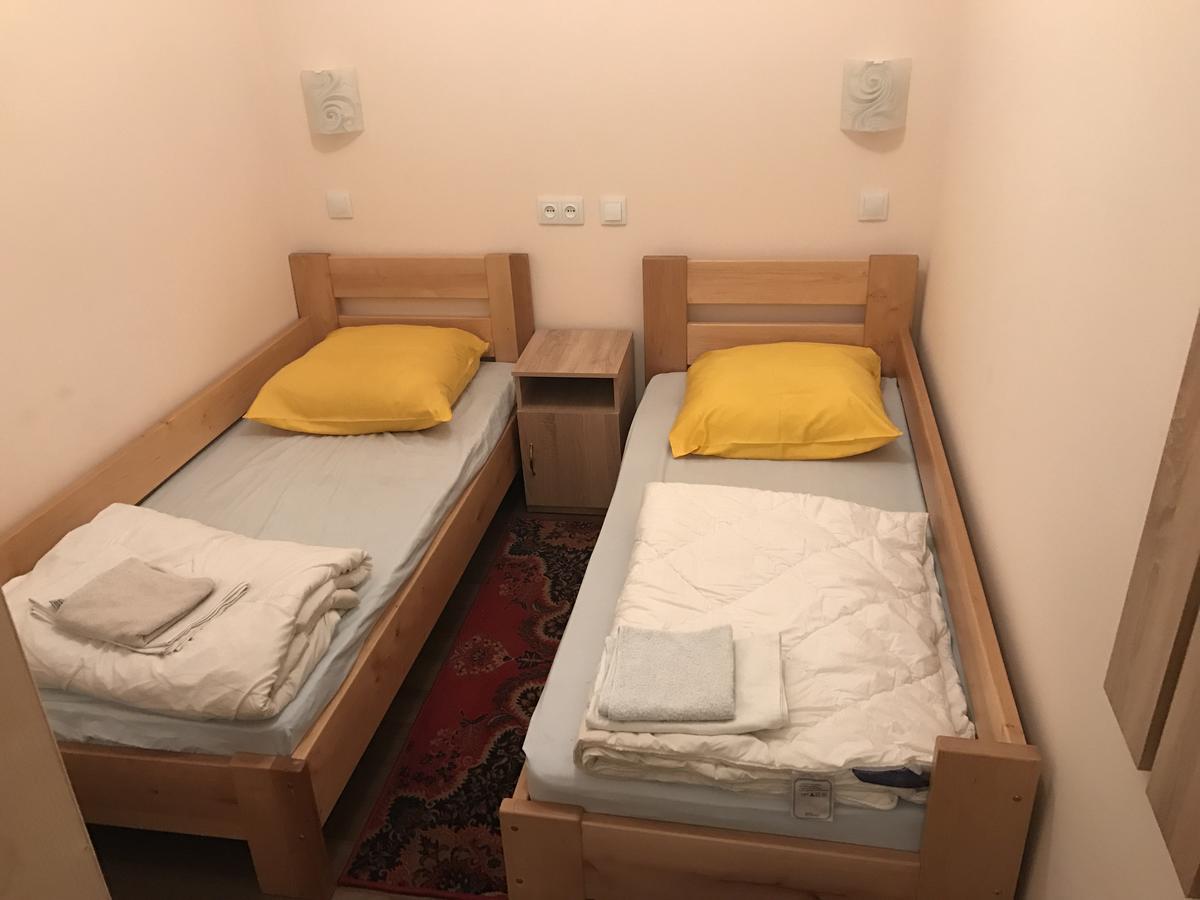 Отель Хата Днепр Экстерьер фото